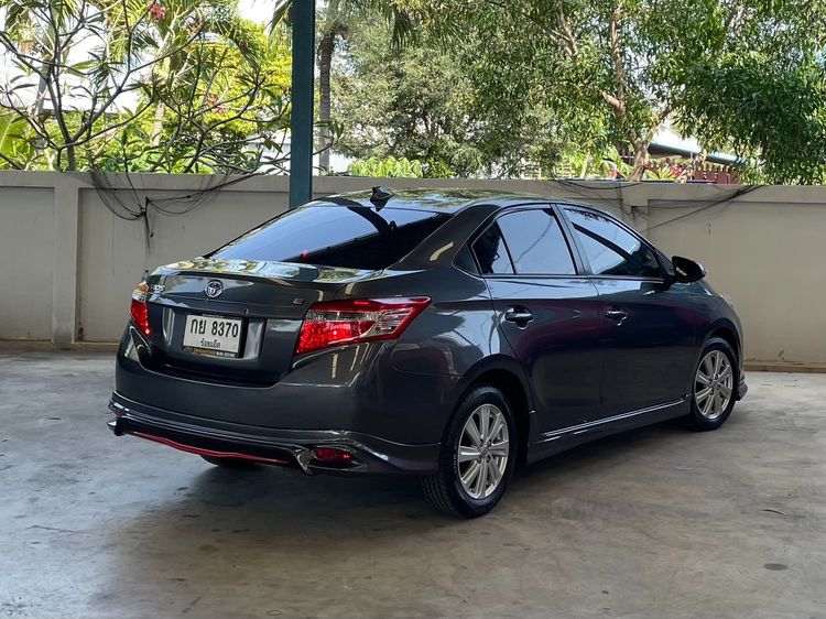 Toyota Vios 2015 1.5 E Sedan เบนซิน ไม่ติดแก๊ส เกียร์อัตโนมัติ เทา รูปที่ 2