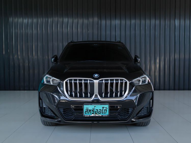 BMW X1 2024 1.5 xDrive30e M Sport 4WD Utility-car ปลั๊กอินไฮบริด (PHEV) ไม่ติดแก๊ส เกียร์อัตโนมัติ ดำ รูปที่ 2