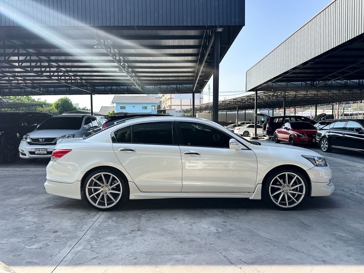 Honda Accord 2012 2.0 JP Sedan เบนซิน เกียร์อัตโนมัติ ขาว รูปที่ 4