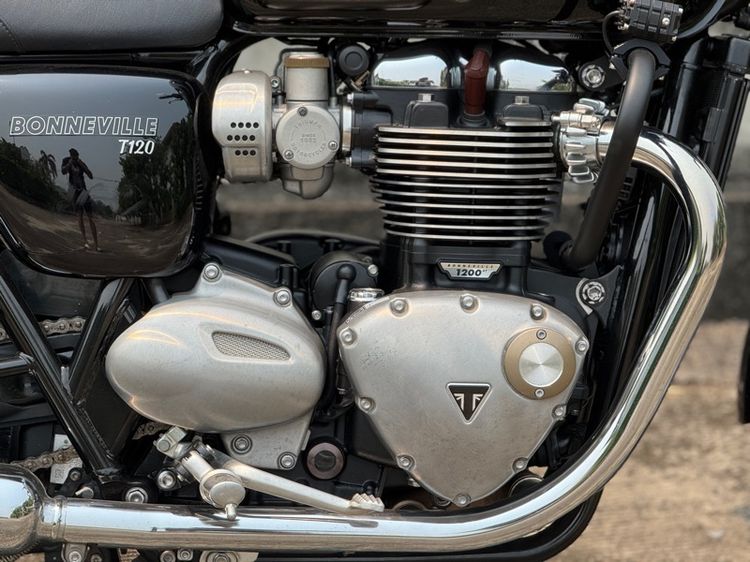 Triumph Bonneville T120 ปี 2017 รูปที่ 8