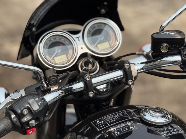 Triumph Bonneville T120 ปี 2017 รูปที่ 7