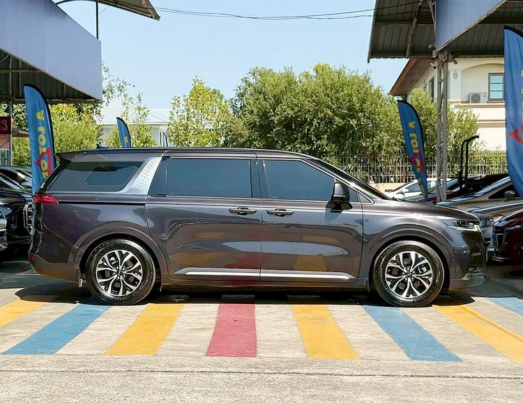 Kia Grand Carnival 2022 2.2 EX Utility-car ดีเซล ไม่ติดแก๊ส เกียร์อัตโนมัติ เทา รูปที่ 2