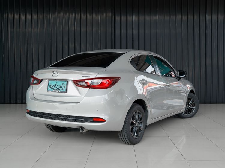 Mazda Mazda 2 2022 1.3 Skyactiv-G S Leather Sedan Sedan เบนซิน ไม่ติดแก๊ส เกียร์อัตโนมัติ น้ำตาล รูปที่ 4
