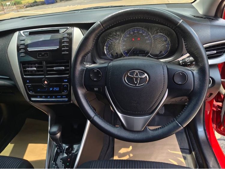 Toyota Yaris ATIV 2018 1.2 G Sedan เบนซิน ไม่ติดแก๊ส เกียร์อัตโนมัติ แดง รูปที่ 2
