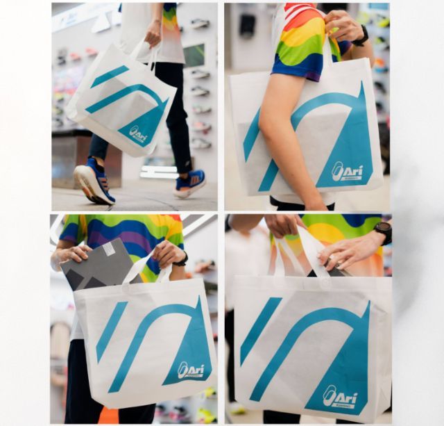 ARI RUNNING SPUNBOND BAG ถุงผ้าอเนกประสงค์ สีขาว จาก Ari Running Shop ขนาดใหญ่ 40×33.5×15 ซม.(16"×13"×6")