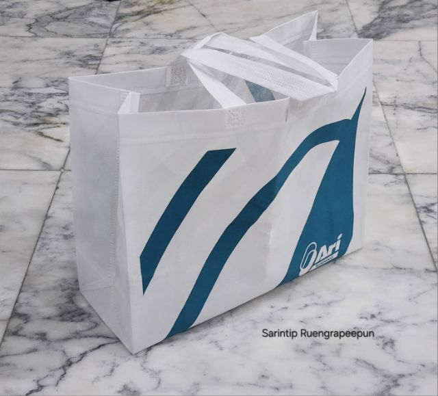 ARI RUNNING SPUNBOND BAG ถุงผ้าอเนกประสงค์ สีขาว จาก Ari Running Shop ขนาดใหญ่ 40×33.5×15 ซม.(16"×13"×6") รูปที่ 9