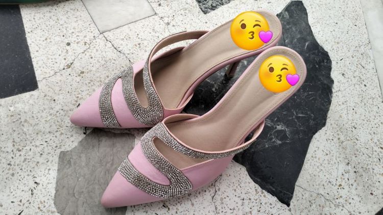 รองเท้าผู้หญิงหลุด QC หมอลำซิ่ง รำวง ขายเหมา 19 คู่ คละสี คละไซส์ มีจุดเสื่อมสภาพเนื่องจากเก็บไว้นาน ดูเพิ่มได้ตามรูป รูปที่ 8