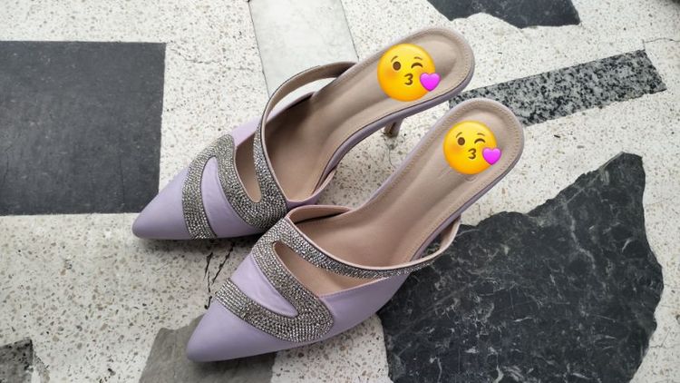 รองเท้าผู้หญิงหลุด QC หมอลำซิ่ง รำวง ขายเหมา 19 คู่ คละสี คละไซส์ มีจุดเสื่อมสภาพเนื่องจากเก็บไว้นาน ดูเพิ่มได้ตามรูป รูปที่ 4