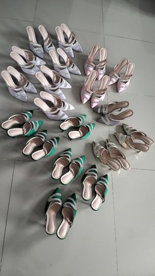 รองเท้าผู้หญิงหลุด QC หมอลำซิ่ง รำวง ขายเหมา 19 คู่ คละสี คละไซส์ มีจุดเสื่อมสภาพเนื่องจากเก็บไว้นาน ดูเพิ่มได้ตามรูป รูปที่ 3