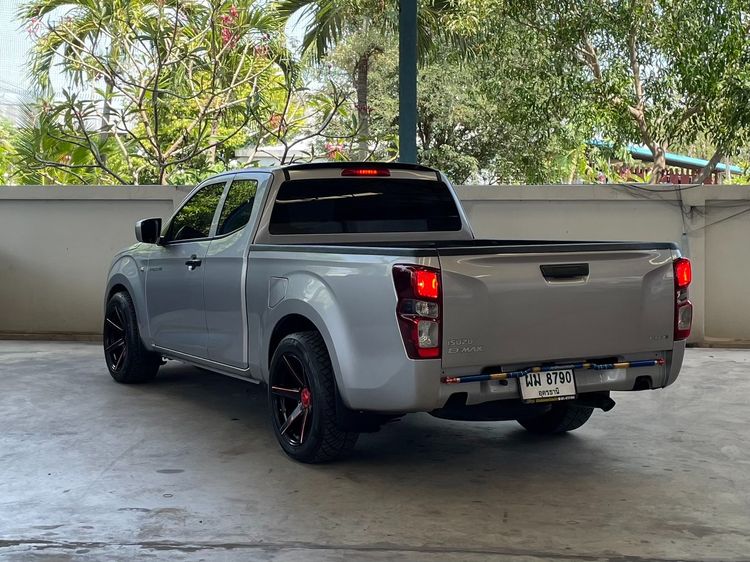 Isuzu D-MAX 2022 1.9 S Pickup ดีเซล ไม่ติดแก๊ส เกียร์ธรรมดา บรอนซ์เงิน รูปที่ 4