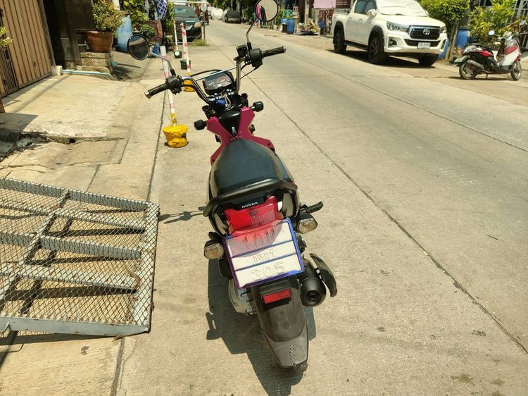 🛵ยังไงก็ขาย ZOOMER-X ปี 57(งดต่อ ขายตามสภาพ) เครื่องดี สีสวย สตาร์ทมือ เล่มชุดโอนครบ+เปลี่ยนถ่ายน้ำมันเครื่องฟรี ไม่มีส่งฟรี รูปที่ 5
