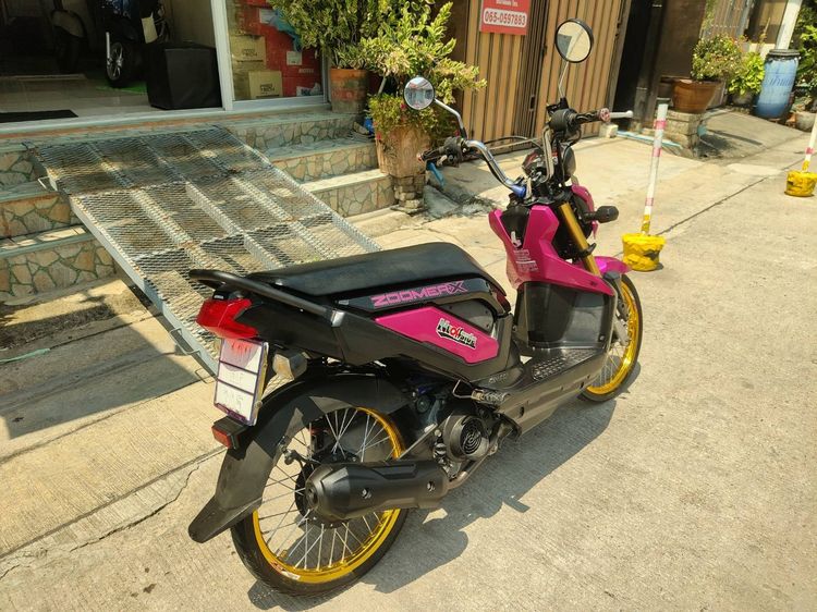 🛵ยังไงก็ขาย ZOOMER-X ปี 57(งดต่อ ขายตามสภาพ) เครื่องดี สีสวย สตาร์ทมือ เล่มชุดโอนครบ+เปลี่ยนถ่ายน้ำมันเครื่องฟรี ไม่มีส่งฟรี รูปที่ 7