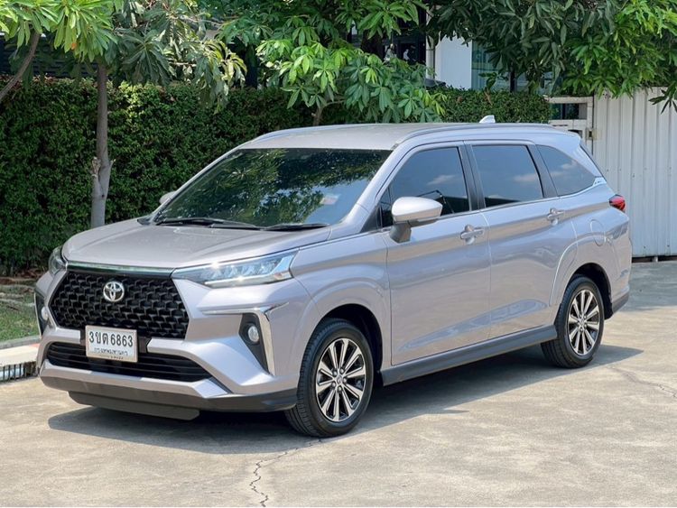รถ Toyota Veloz 1.5 Smart สี เทา