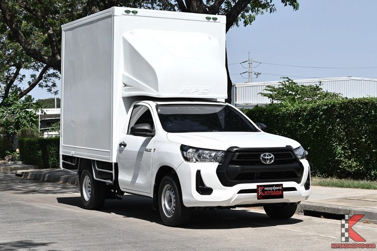 Toyota Hilux Revo 2022 2.4 Entry Pickup ดีเซล ไม่ติดแก๊ส เกียร์ธรรมดา ขาว