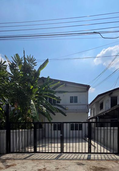 ให้เช่า บ้านใหญ่ 35 ตร.ว ติดแอร์ทั้งหลัง บรรยากาศโปร่งโล่งสบาย ทำเลดีใกล้ MRT ชมพูแค่ 5 นาที