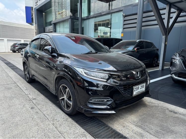 Honda HR-V 2021 1.8 RS Sedan เบนซิน ไม่ติดแก๊ส เกียร์อัตโนมัติ ดำ รูปที่ 2