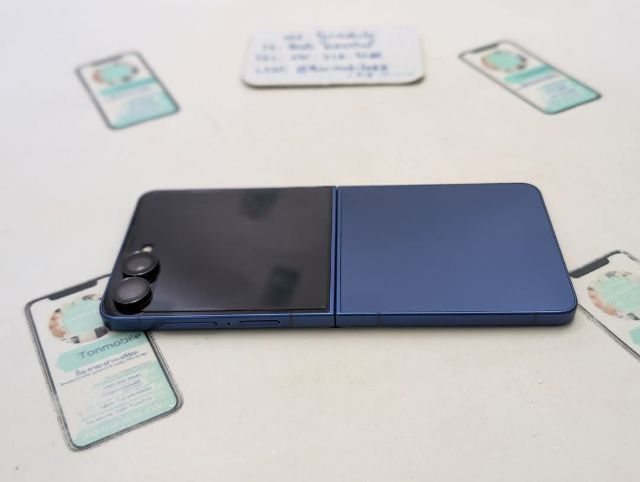 ขาย เทิร์น Samsung Galaxy Z Flip 7 สี Blue 512 GB ศูนย์ไทย สภาพสวย ประกันยาว อุปกรณ์ครบยกกล่อง เพียง 19,990 บาท เท่านั้น ครับ รูปที่ 5