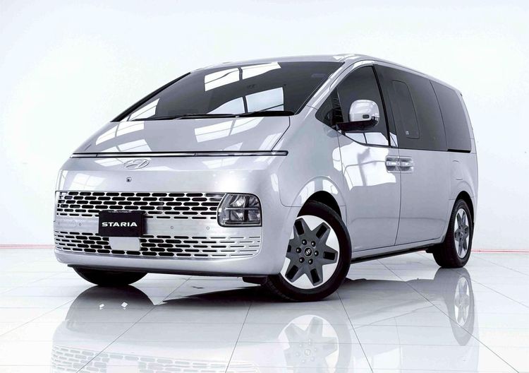 รถ Hyundai Staria 2.2 SEL สี เทา