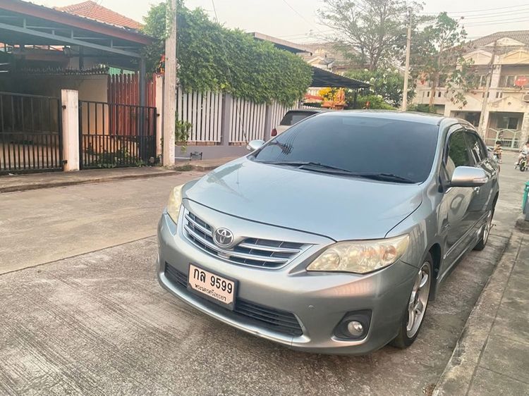 Toyota Corolla 2012 1.6 Sedan เบนซิน ไม่ติดแก๊ส เกียร์ธรรมดา เทา รูปที่ 4