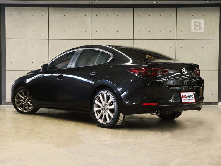 Mazda Mazda3 2022 2.0 S Sedan เบนซิน ไม่ติดแก๊ส เกียร์อัตโนมัติ ดำ รูปที่ 4