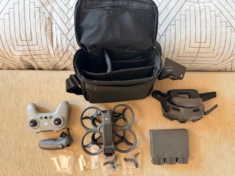 ขาย DJI Avata 2 ชุดเต็ม แบต 3 ก้อน + Goggles 3 + FPV Remote Controller 3 นัดรับแถว EmQuartier รูปที่ 2