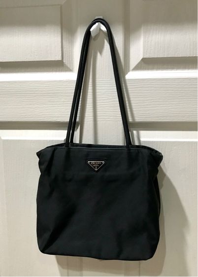 หญิง ไนล่อน PRADA ของแท้ สีดำ สภาพดี