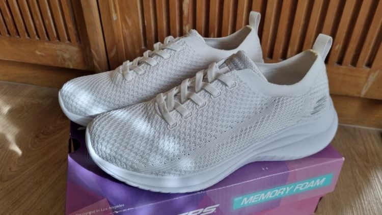 รองเท้าลำลองผู้หญิงสีขาว เบอร์ 37 รูปที่ 5