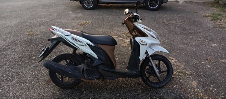 Honda Click125i ปี 2013 รูปที่ 6