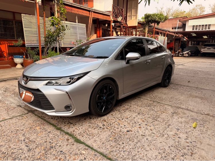 Toyota Corolla 2019 1.6 Sedan เบนซิน ไม่ติดแก๊ส เกียร์อัตโนมัติ บรอนซ์เงิน รูปที่ 3