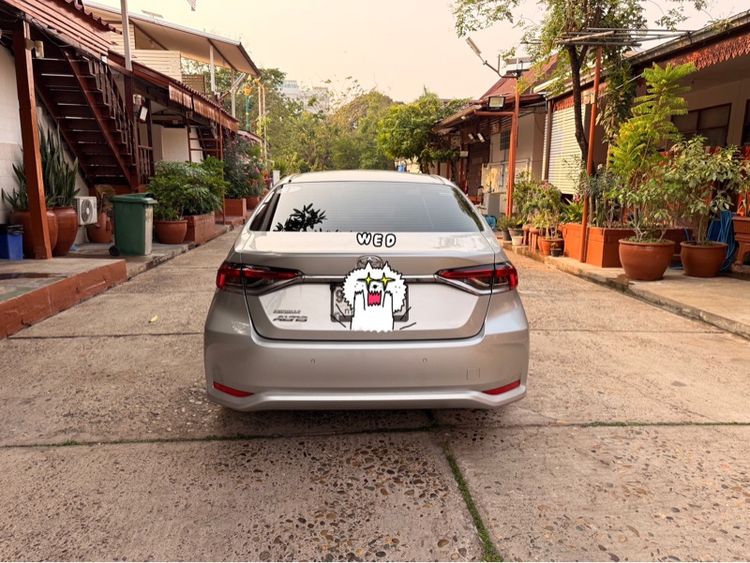 Toyota Corolla 2019 1.6 Sedan เบนซิน ไม่ติดแก๊ส เกียร์อัตโนมัติ บรอนซ์เงิน รูปที่ 4