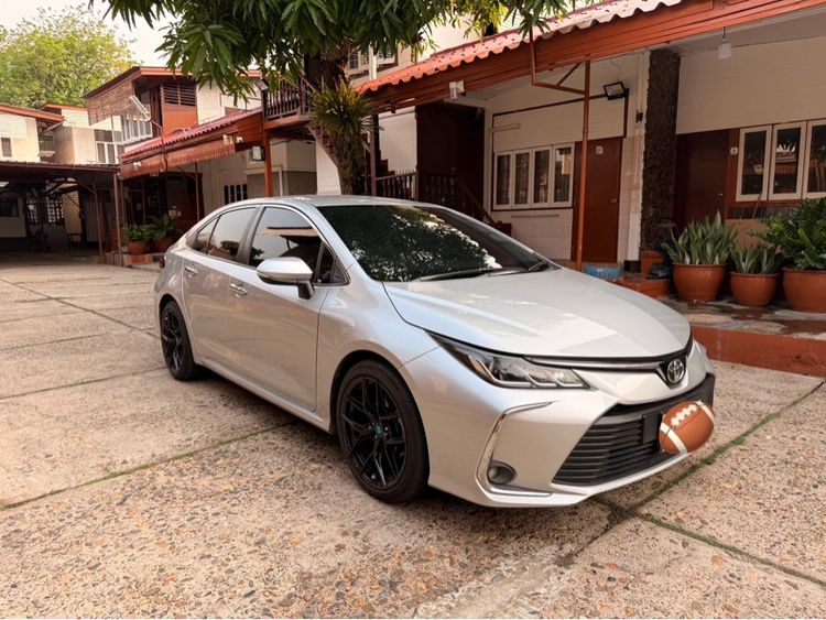 Toyota Corolla 2019 1.6 Sedan เบนซิน ไม่ติดแก๊ส เกียร์อัตโนมัติ บรอนซ์เงิน รูปที่ 2