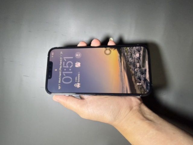 iPhone 13 Pro 128 GB  มือ2 สีเซียร่าบลู 
สภาพสวยๆ พร้อมใช้งาน
12000งดต่อลดแล้วจาก(13,200)เปลี่ยนแบตจากศูนย์ให้ใหม่แล้ว สภาพแบต100เปอร์เซน รูปที่ 8