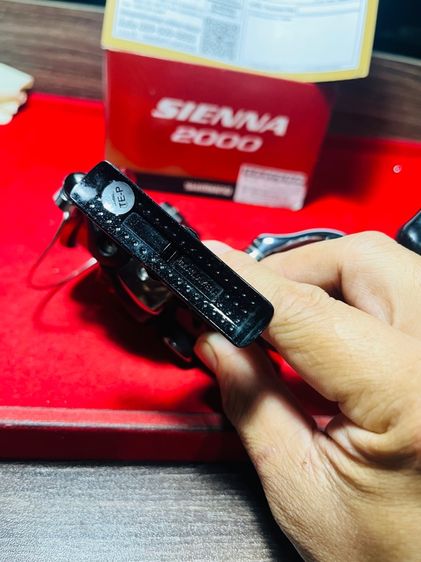รอกตกปลา shimano sienna 2000 รูปที่ 3