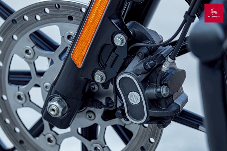 Harley Davidson Iron883 Clubstyle ปี2021 วิ่งน้อย4,000Mi. ใหม่มาก รูปที่ 10