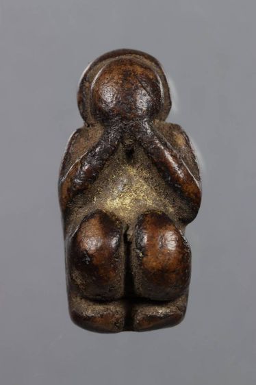 พระเครื่อง รูปที่ 2