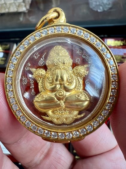  ปิดตาพังพะกาฬ   เจ้าสัวพันล้าน    บอย ท่าพระจันทร์จัดสร้าง กล่องเดิมครบ ส่งฟรี รับประกันพระแท้  รูปที่ 3