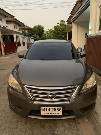 รถ Nissan Sylphy 1.6 E สี เทา