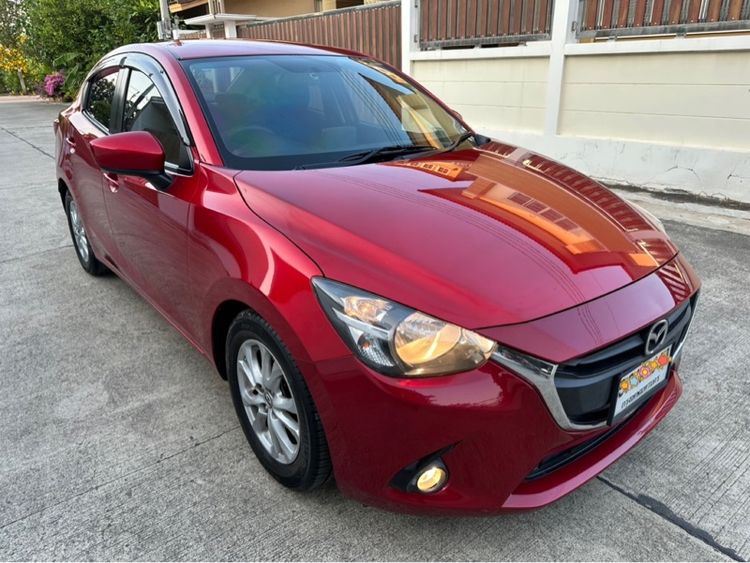 Mazda Mazda 2 2016 1.5 XD High Sedan ดีเซล เกียร์อัตโนมัติ แดง รูปที่ 3