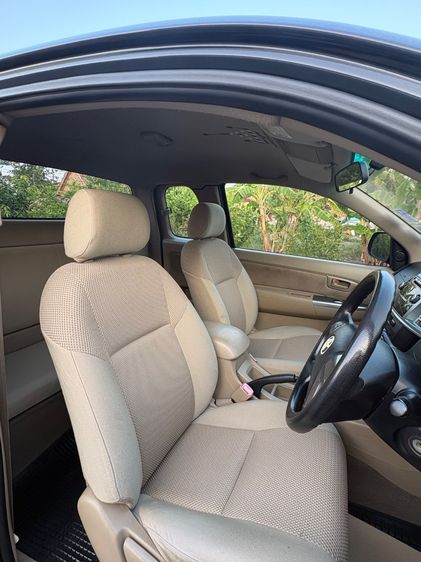 Toyota Hilux Vigo Champ 2013 Smart Cab 2.5 E Pickup ดีเซล ไม่ติดแก๊ส เกียร์ธรรมดา ดำ รูปที่ 2