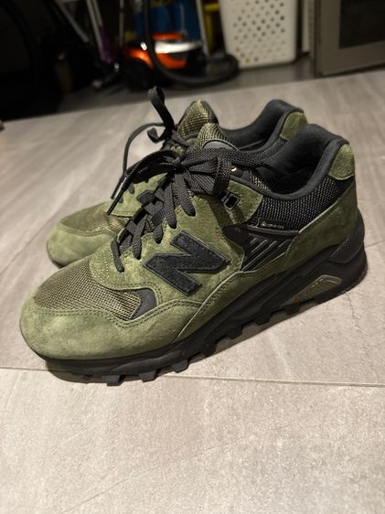 รองเท้า