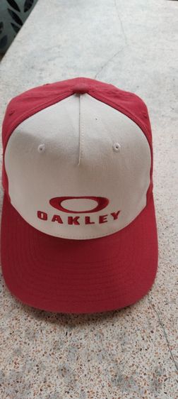 หมวกและหมวกแก๊ป หมวก OAKLEY 