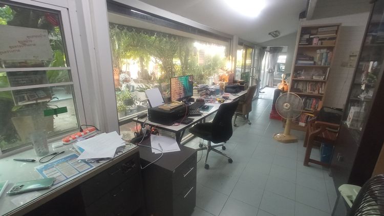 อื่นๆ มีบางส่วน สร้างเสร็จก่อน 2010 บ้านเดี่ยว 95 ตารางวา ใกล้รถไฟฟ้า3สาย ส้ม ชมพู เหลือง เจ้าของขายเอง รูปที่ 2