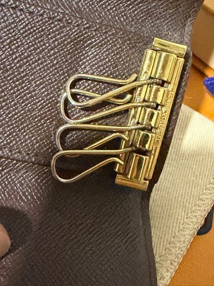 LV 4 key holder Damier Full Set รูปที่ 9