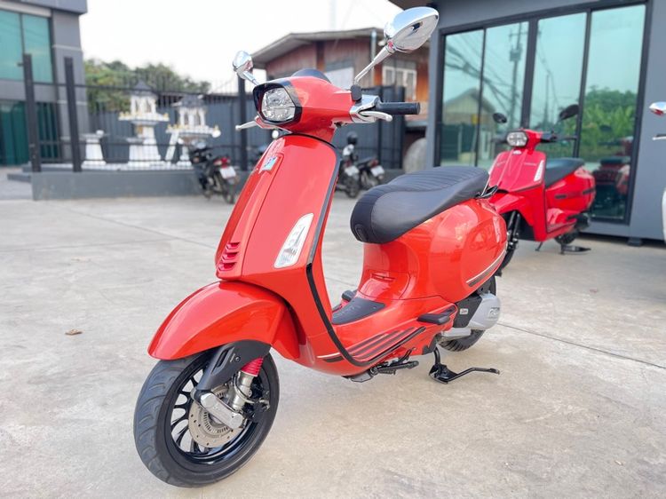 vespa sprint 150 รูปที่ 2