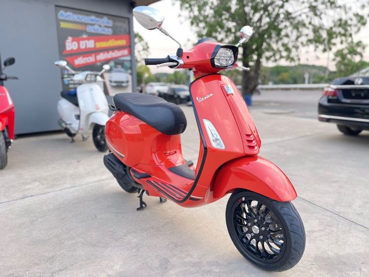 vespa sprint 150 รูปที่ 3