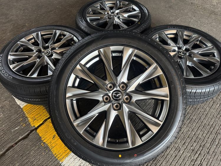 Mazda CX-8. ขอบ 19 นิ้ว Top 🔥