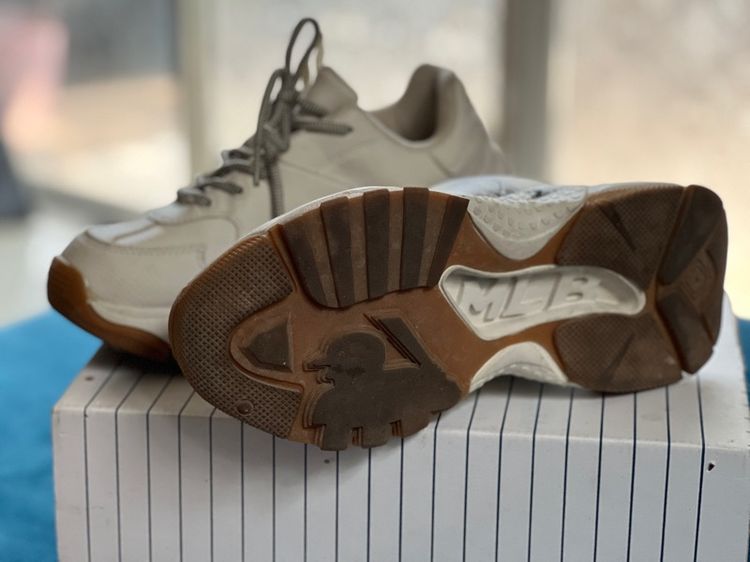 รองเท้าแบรนด์แท้ทุกคู่ รูปที่ 2