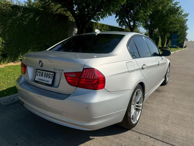 BMW Series 3 2010 320i Sedan เบนซิน ไม่ติดแก๊ส เกียร์อัตโนมัติ บรอนซ์เงิน รูปที่ 2