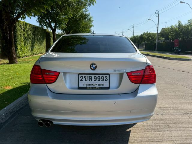 BMW Series 3 2010 320i Sedan เบนซิน ไม่ติดแก๊ส เกียร์อัตโนมัติ บรอนซ์เงิน รูปที่ 3