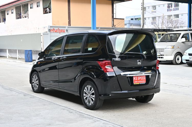 Honda Freed 2013 1.5 SE Utility-car เบนซิน ไม่ติดแก๊ส เกียร์อัตโนมัติ ดำ รูปที่ 3